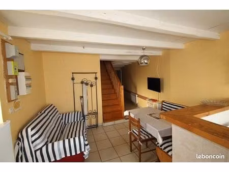 studio 1 pièce 43 m²