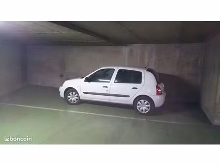 [à louer] très grande place (6 8 m) dans parking sous-terrain sécurisé – [quartier alleray