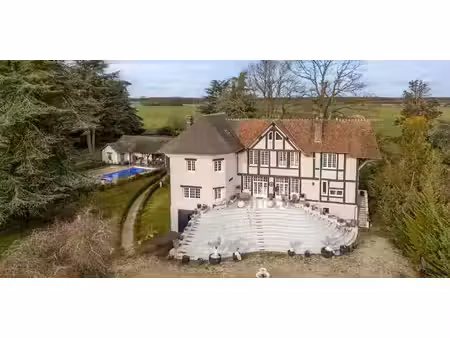 maison avec piscine et jardin acon (27)