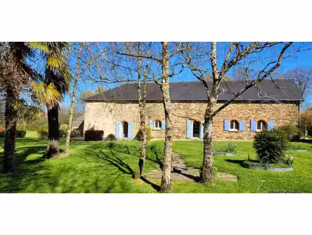 maison avec jardin et terrasse guignen (35)
