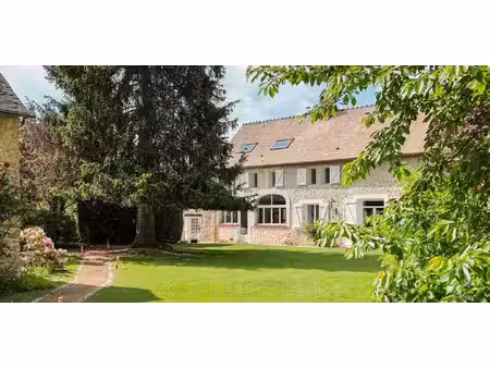maison avec jardin et terrasse ménilles (27)