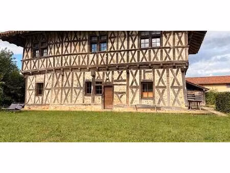 maison montrevel-en-bresse (01)