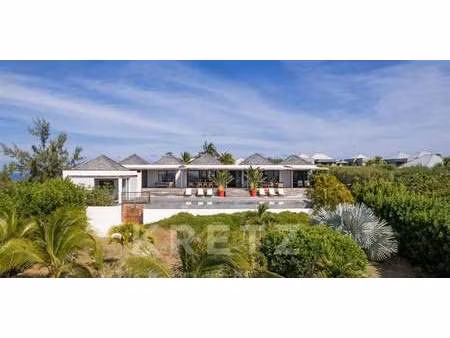villa avec piscine en bord de mer saint-barthélemy (971)
