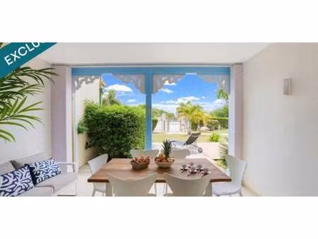 villa avec piscine en bord de mer saint-martin (971)