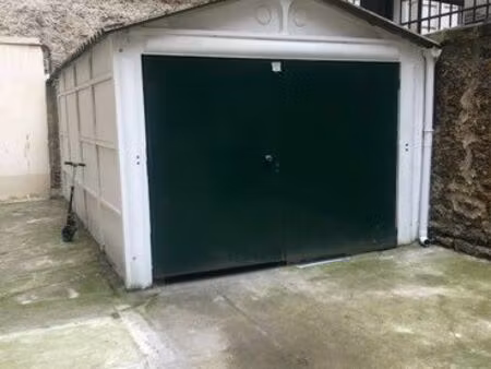location garage électricité