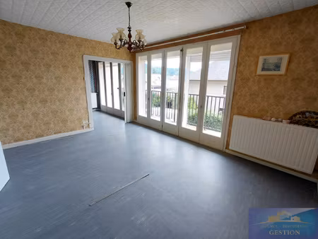 appartement de type 4 avec cave et garage