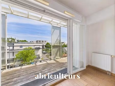 appartement t3  moderne et lumineux - ascenseur  balcon  parking - rue théophile guillou  