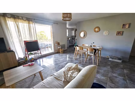 appartement t3 avec terrasse et double garage