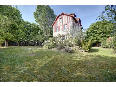 maison rueil malmaison 7 pièce(s) 220 m2