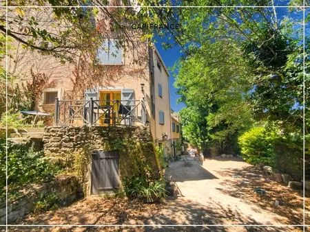 un véritable havre de paix au cœur de la nature – 310 m² habitables avec 2 gîtes et de nom