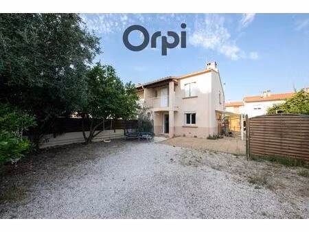 villa trois faces avec jardin