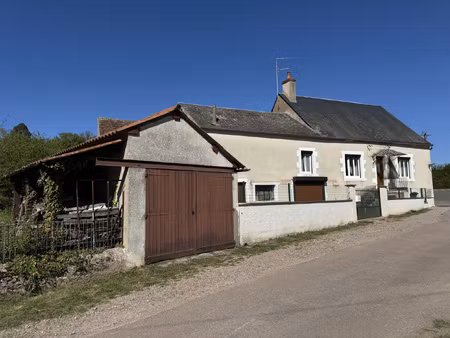 maison dans joli village proche riviere et canal