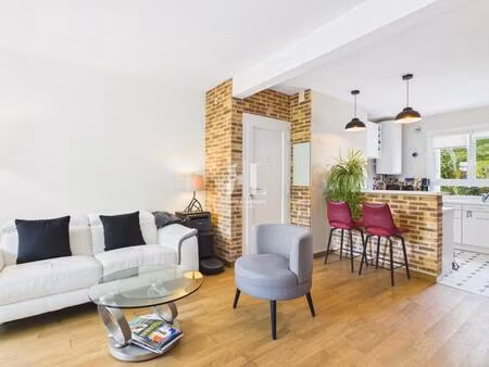 larmor-plage - à 3 mn des plages appartement lumineux avec terrasse et jardin privatif !