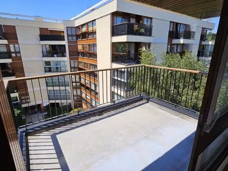 résidence monceau - appartement avec 3 chambres