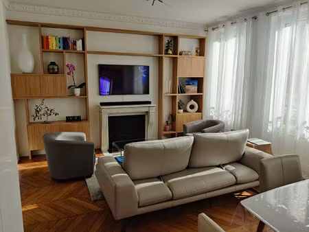 appartement 4 pièces meublé 87m² + parking