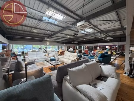 local commercial