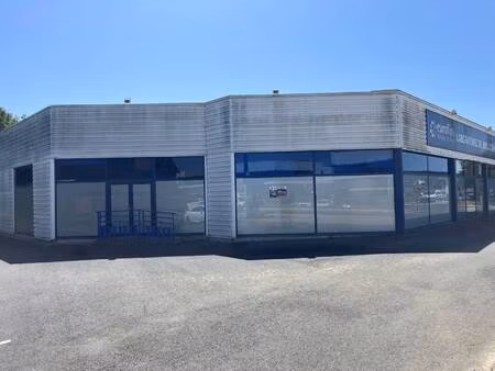 local commercial à louer