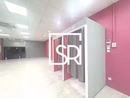 local commercial à louer