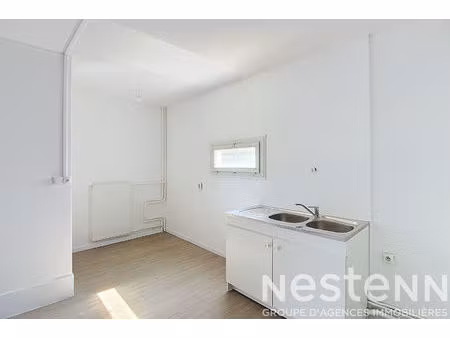 appartement draguignan - t3 de 65m² avec ascenseur et balcon