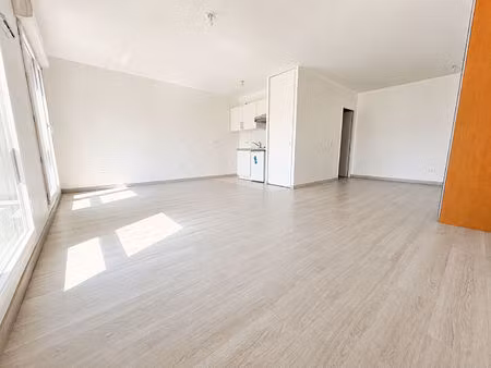 vente appartement 1 pièce  40.00m²  rosny