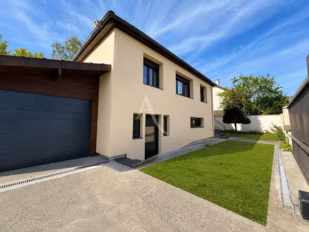vente maison 6 pièces  159.00m²  le plessis