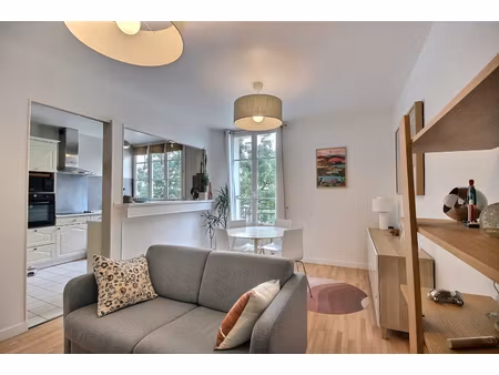 appartement courbevoie 3 pièce(s) 69.75 m2