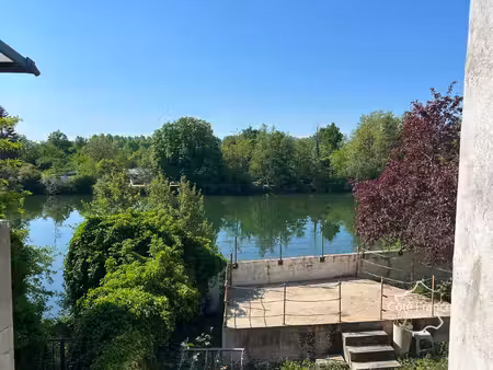 maison de 3 chambres avec studio indépendant au bord de la r