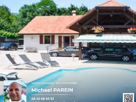 maison rénovée 6 pièces sous sol total piscine