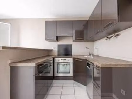 location appartement 3 pièces à rezé (44400) : à louer 3 pièces / 54m² rezé