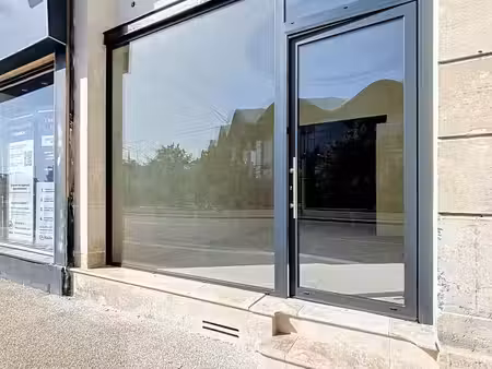 local commercial à louer