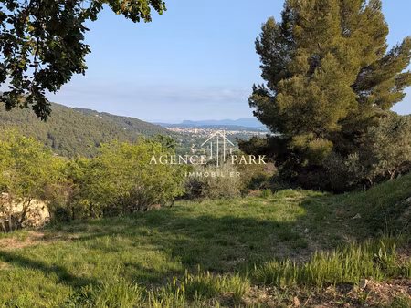 vente terrain 1645 m² à ampus (83111)  158 000 €