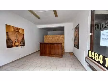 rez commercial dans le centre d'herstal