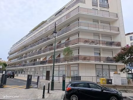 location meublée puteaux 19m²