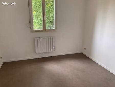 à louer – petit appartement de plain-pied – 1 chambre – quartier calme