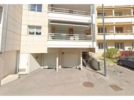 parking à louer