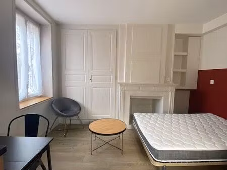 studio 1 pièce 18 m²