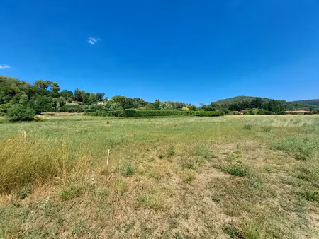 vente terrain 1043 m² à salernes (83690)  120 000 €