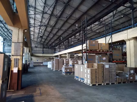 vente locaux professionnels 0 pièces 4840 m² à gueret (23000)  370 999 €