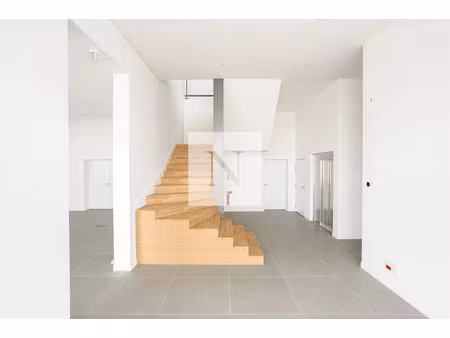vente locaux professionnels 5 pièces 250 m² à lagord (17140)  940 000 €