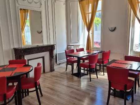 vente locaux professionnels à cognac (16100)  54 500 €