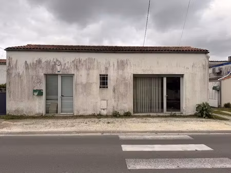 vente locaux professionnels 0 pièces 58 m² à le gua (17600)  60 000 €