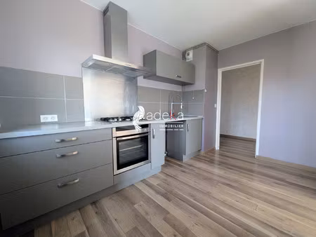 appartement t3 spacieux avec stationnement - chauffage et eaux i