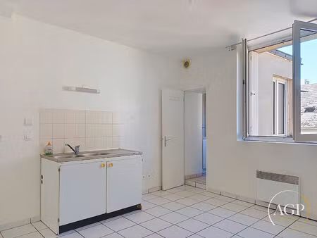 appartement 2 pièces 30 m2 - faubourg saint vincent