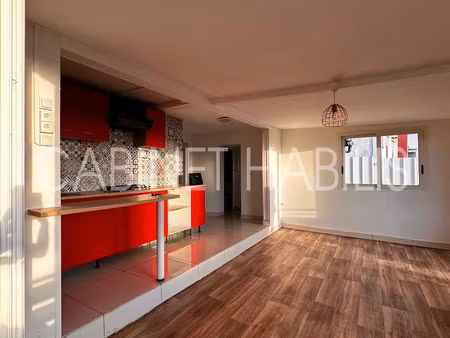 a louer - maison t3 - plaine des cafres - loyer 900 eur + 14 eur