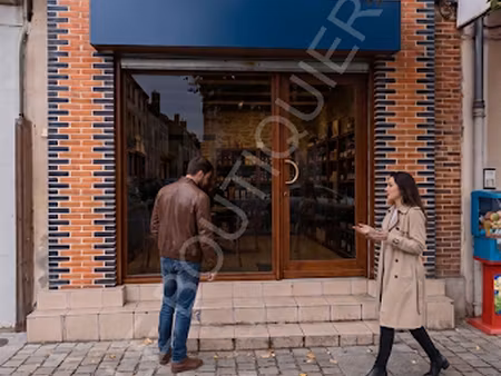 vente locaux professionnels 80 m² à moulins (03000)  360 000 €