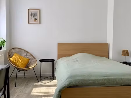 location meublée appartement 1 pièce 22 m² à arras (62000)  500 €