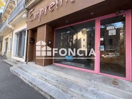 local commercial à louer