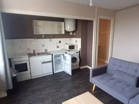 location meublée appartement 2 pièces 36 m² à brest (29200)  550 €