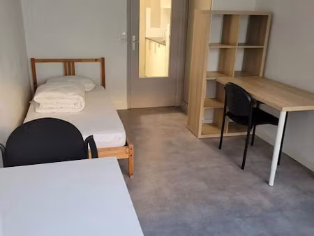 location meublée appartement 1 pièce 19 m² à montpellier (34000)  538 €