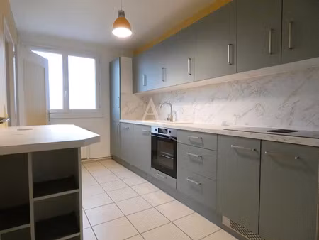 location appartement 2 pièces 50.99 m² à neuville-aux-bois (45170)  535 €